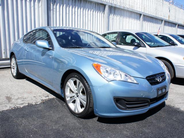 Photo of 2010 Hyundai Genesis Coupe