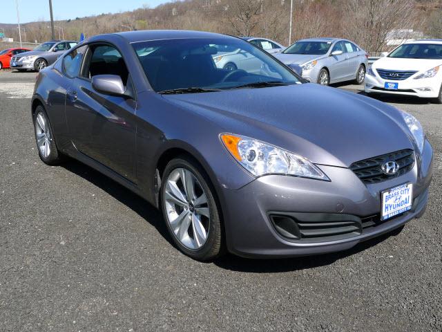 Photo of 2012 Hyundai Genesis