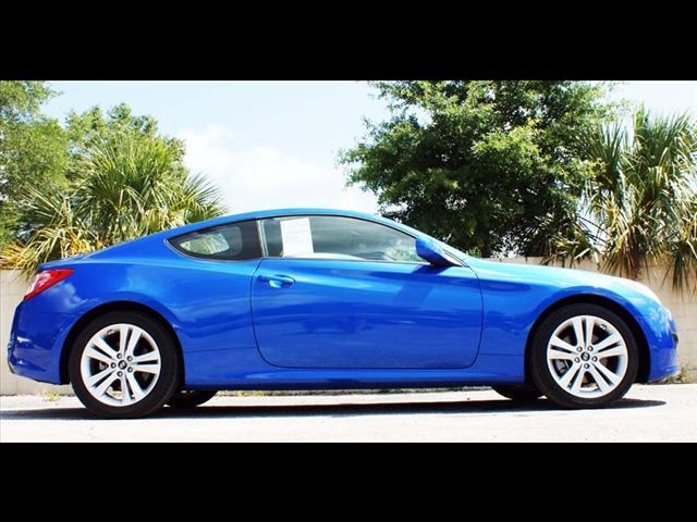 Photo of 2011 Hyundai Genesis Coupe