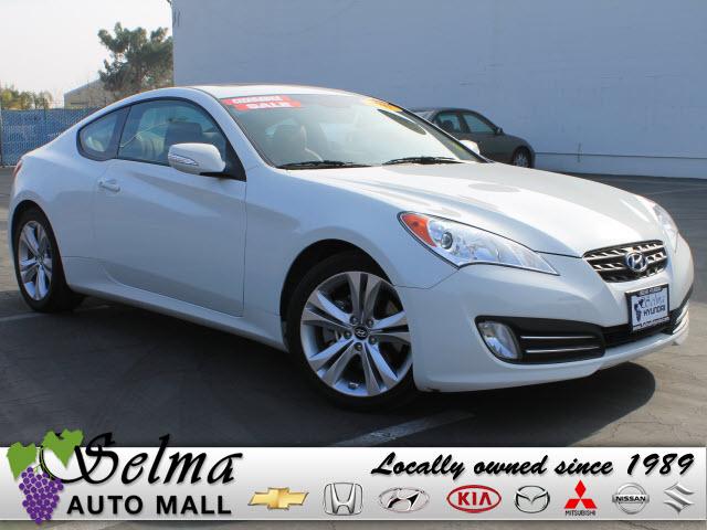 Photo of 2011 Hyundai Genesis Coupe