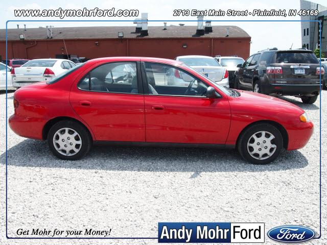 Photo of 1997 Hyundai Elantra