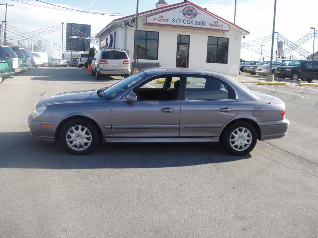 Photo of 2005 Hyundai Sonata