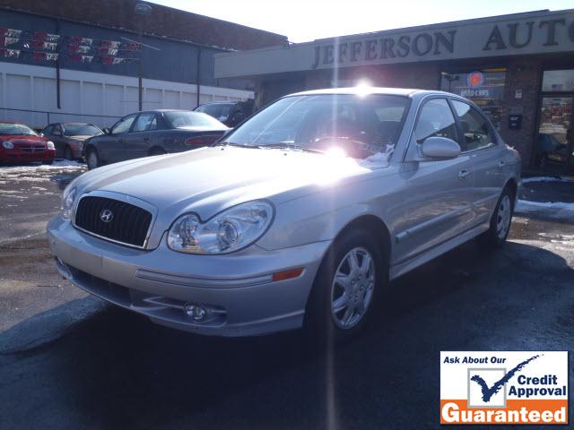 Photo of 2004 Hyundai Sonata