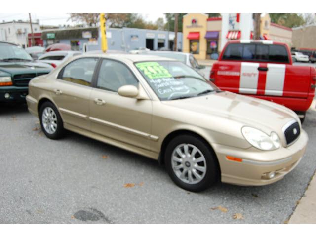 Photo of 2004 Hyundai Sonata