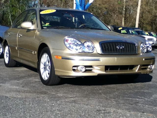 Photo of 2004 Hyundai Sonata