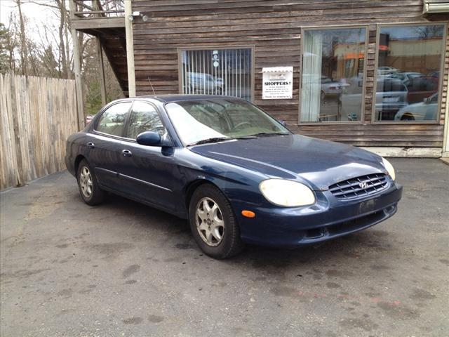 Photo of 2000 Hyundai Sonata