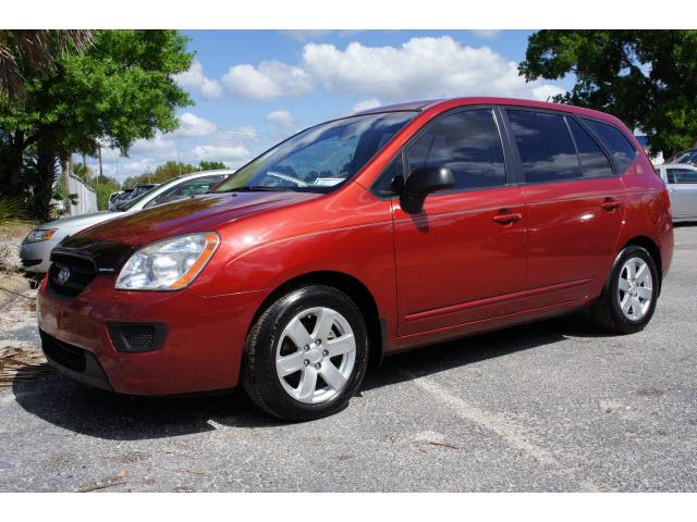 Photo of 2008 Kia Rondo