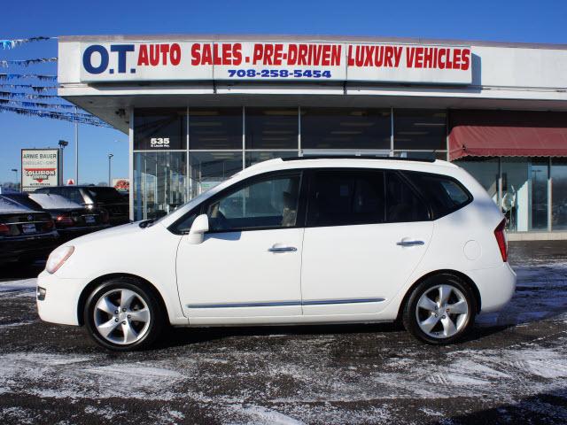 Photo of 2007 Kia Rondo