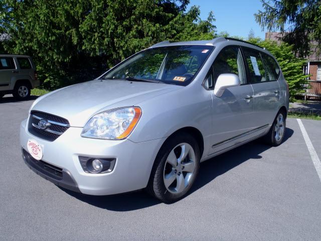 Photo of 2007 Kia Rondo