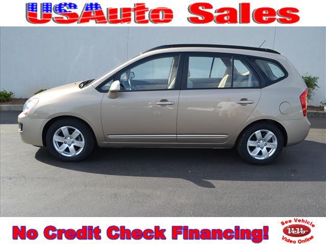 Photo of 2008 Kia Rondo