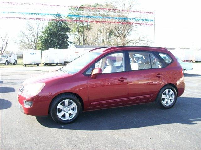 Photo of 2007 Kia Rondo