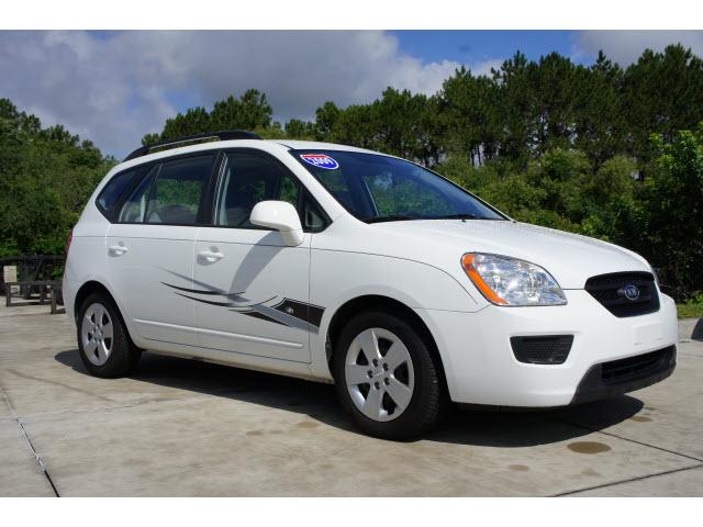 Photo of 2009 Kia Rondo