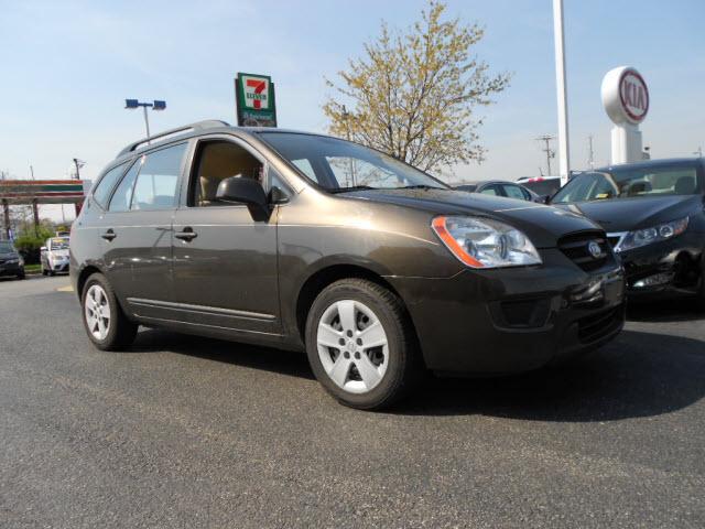 Photo of 2009 Kia Rondo