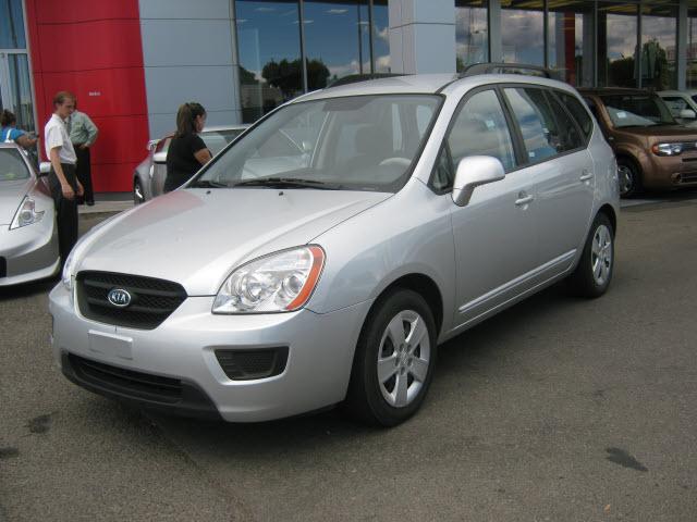 Photo of 2009 Kia Rondo