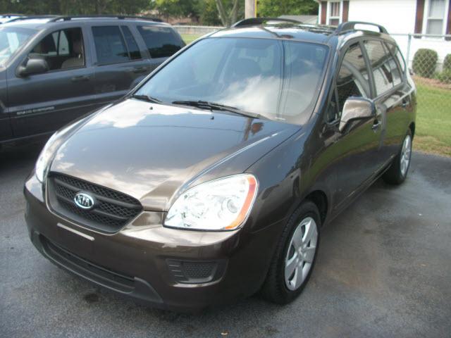 Photo of 2009 Kia Rondo