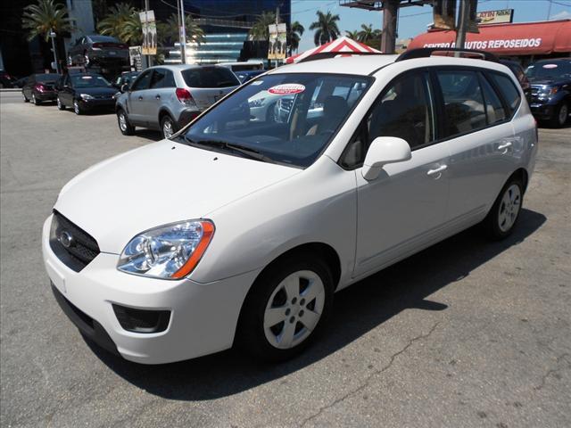 Photo of 2009 Kia Rondo