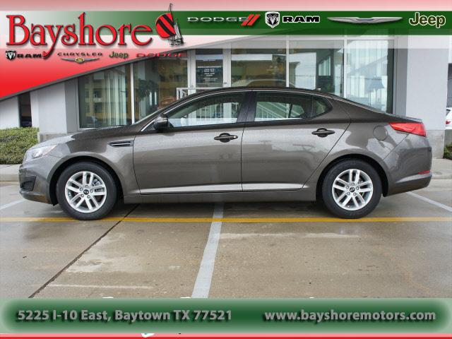 Photo of 2011 Kia Optima