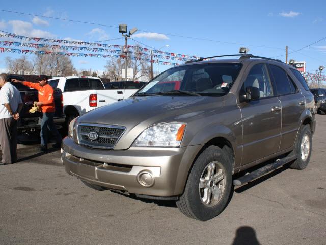 Photo of 2004 Kia Sorento