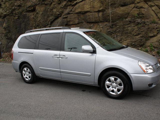 Photo of 2008 Kia Sedona