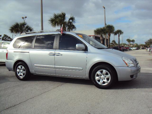 Photo of 2008 Kia Sedona