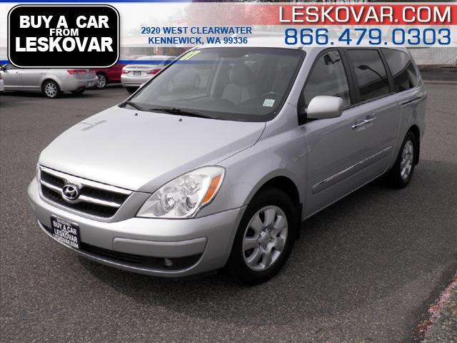Photo of 2007 Hyundai Entourage