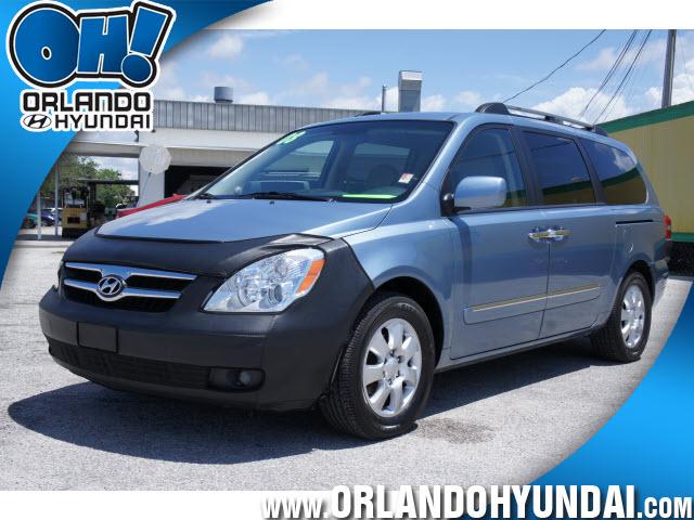 Photo of 2008 Hyundai Entourage