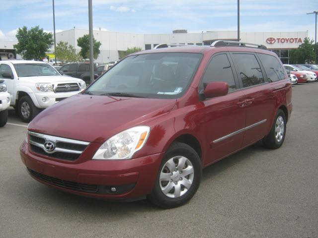 Photo of 2007 Hyundai Entourage