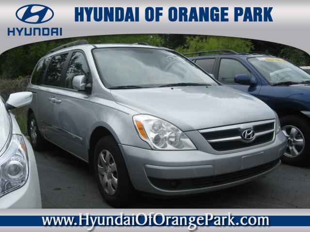Photo of 2008 Hyundai Entourage