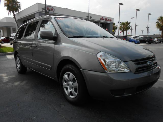 Photo of 2010 Kia Sedona