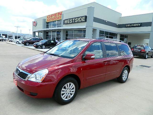 Photo of 2011 Kia Sedona