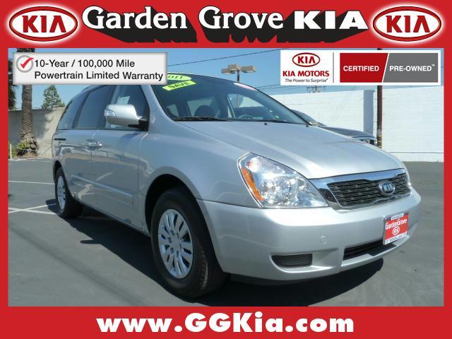 Photo of 2011 Kia Sedona