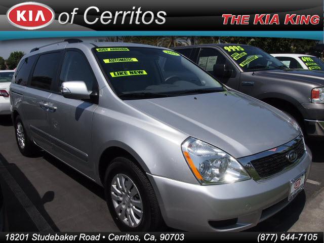Photo of 2012 Kia Sedona