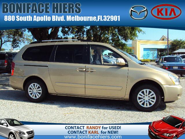 Photo of 2011 Kia Sedona