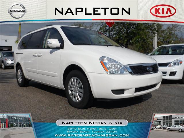 Photo of 2011 Kia Sedona