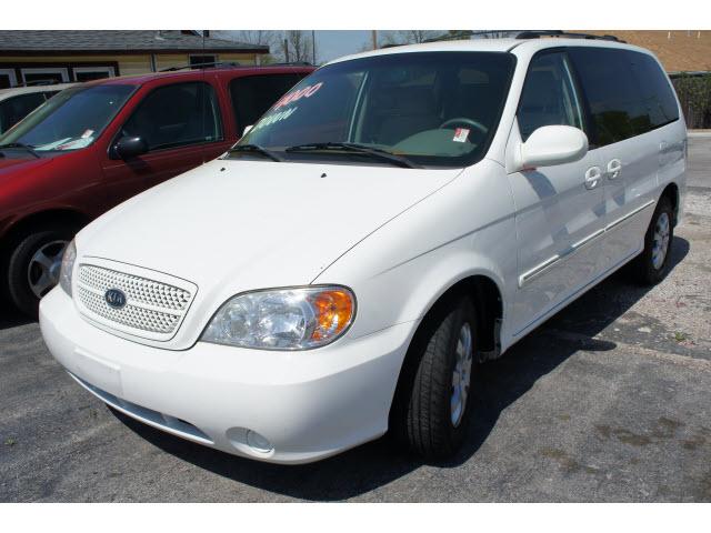 Photo of 2005 Kia Sedona