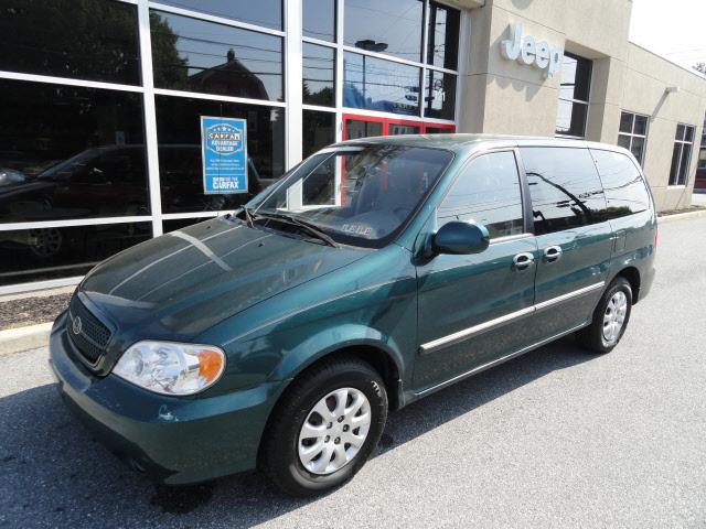 Photo of 2005 Kia Sedona