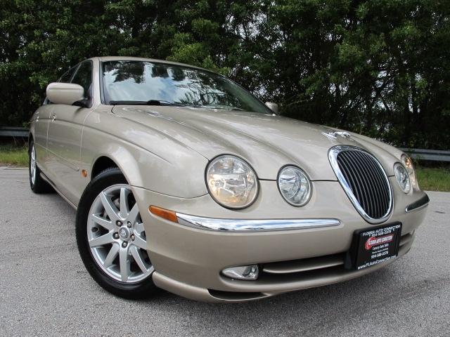 Photo of 2001 Jaguar S-Type