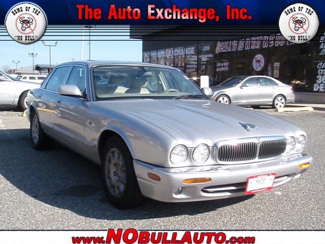 Photo of 2001 Jaguar XJ8