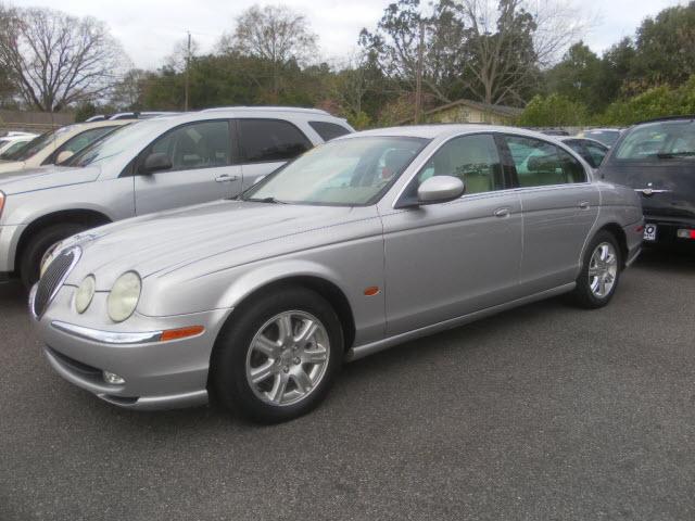 Photo of 2003 Jaguar S-Type