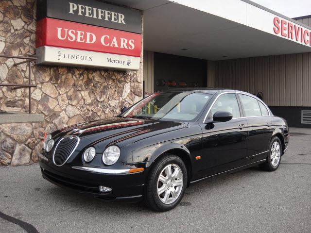 Photo of 2004 Jaguar S-Type