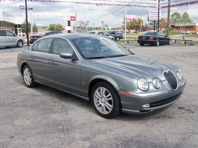 Photo of 2004 Jaguar S-Type