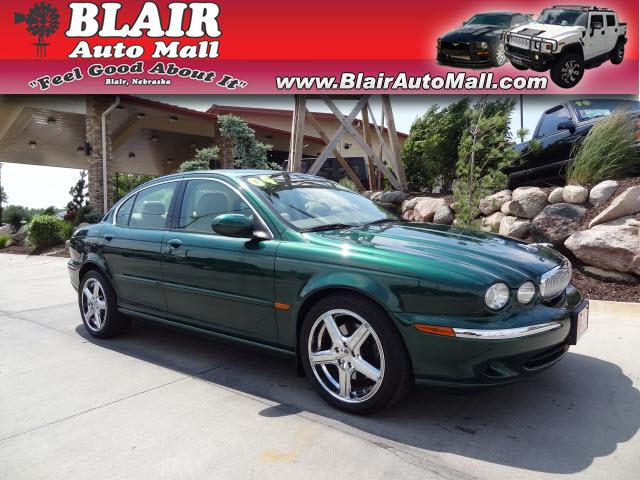 Photo of 2004 Jaguar X-Type
