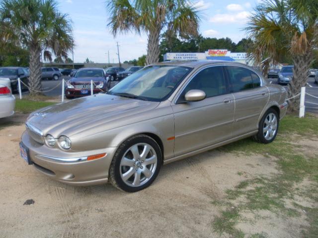 Photo of 2004 Jaguar X-Type