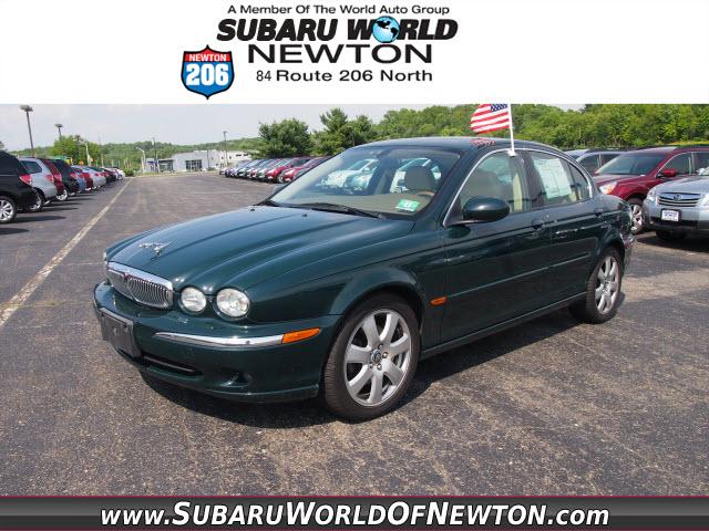 Photo of 2004 Jaguar X-Type