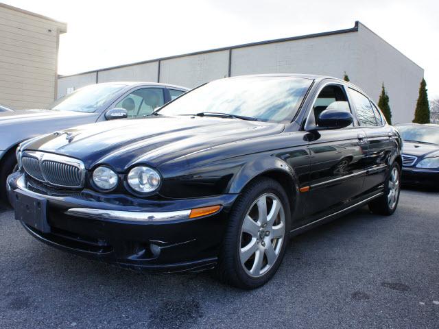 Photo of 2004 Jaguar X-Type