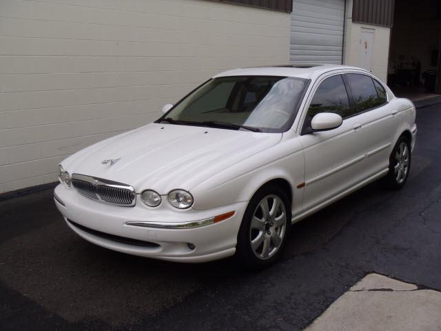 Photo of 2004 Jaguar X-Type