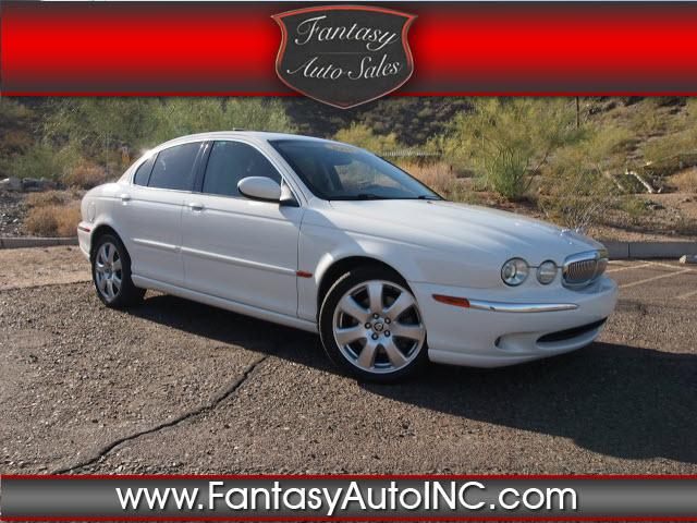 Photo of 2004 Jaguar X-Type