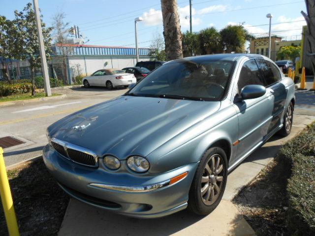 Photo of 2003 Jaguar X-TYPE