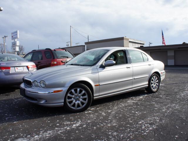 Photo of 2003 Jaguar X-Type