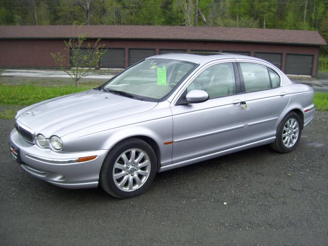 Photo of 2002 Jaguar X-Type